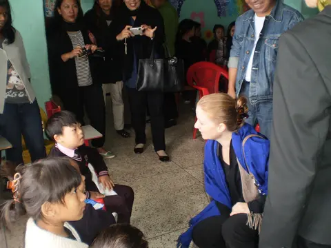  MONICA ZAWARELLI & SOPHIE BARBEY INTERACTION WITH THE CHILDREN